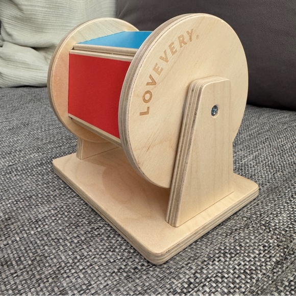 LOVEVERY Other - Lovevery Wooden Spinner Toy - Red and Blue Educational Toy